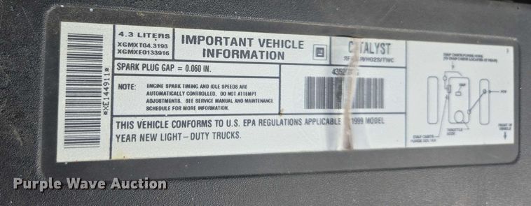 image for item DU7841 1999 Chevrolet Silverado 1500 pickup truck