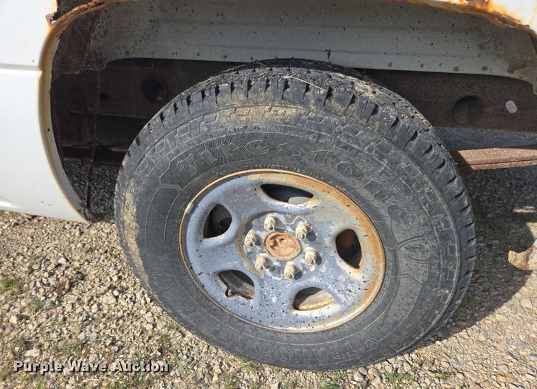 image for item DU7841 1999 Chevrolet Silverado 1500 pickup truck