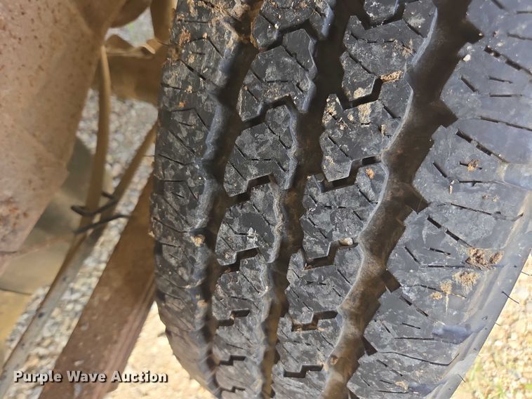 image for item DU7841 1999 Chevrolet Silverado 1500 pickup truck