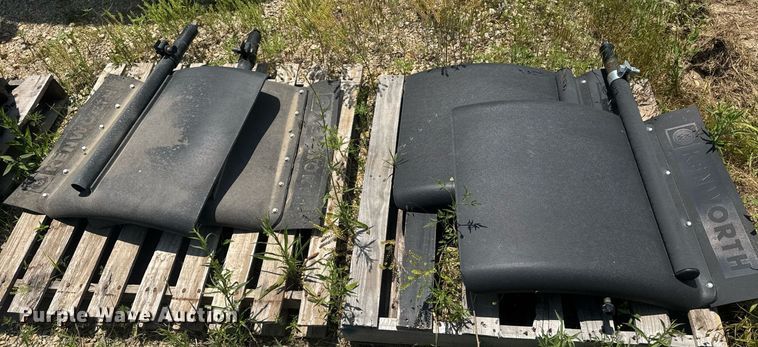 image for item DU7845 Semi truck parts