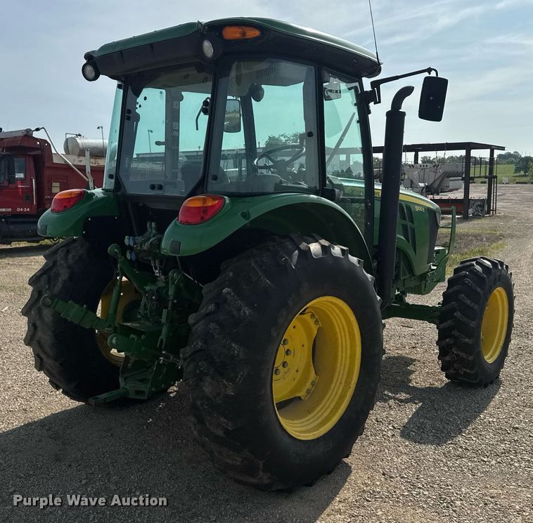 image for item DU7846 2019 John Deere 5100E MFWD tractor
