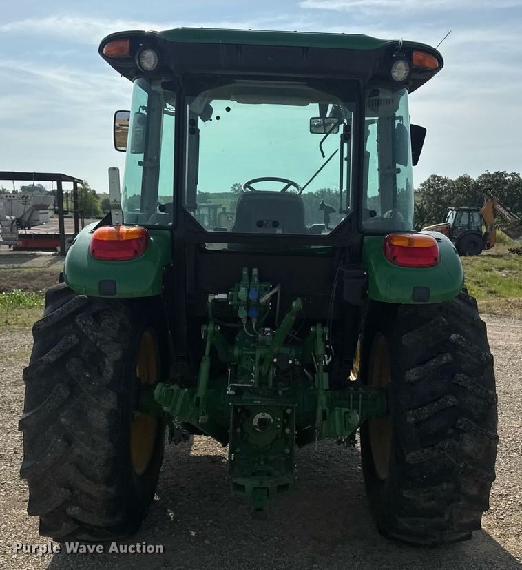 image for item DU7846 2019 John Deere 5100E MFWD tractor