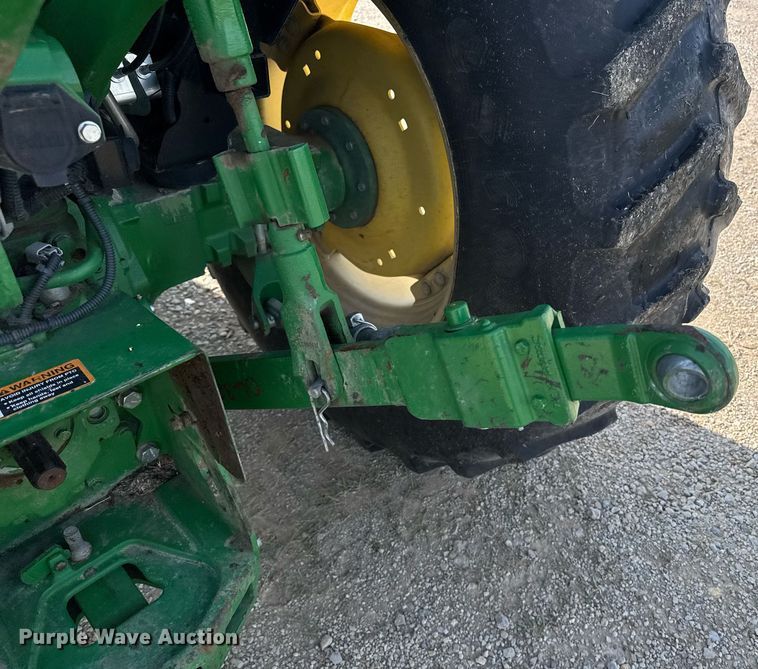 image for item DU7846 2019 John Deere 5100E MFWD tractor