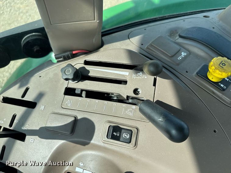 image for item DU7846 2019 John Deere 5100E MFWD tractor