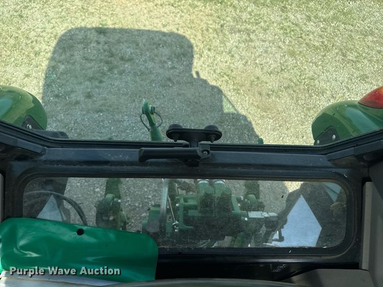 image for item DU7846 2019 John Deere 5100E MFWD tractor