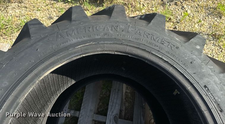 image for item DU7846 2019 John Deere 5100E MFWD tractor