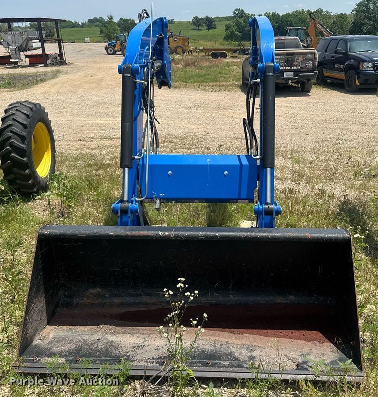 image for item DU7847 New holland 665Tl loader