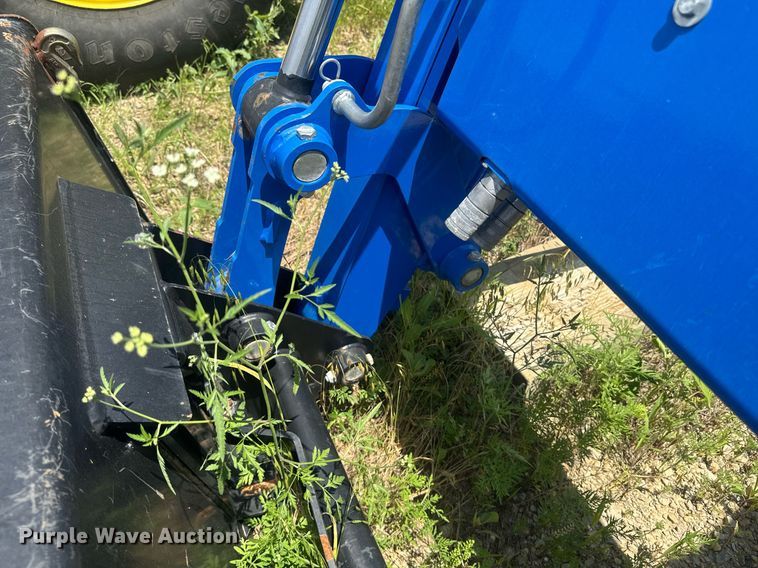 image for item DU7847 New holland 665Tl loader