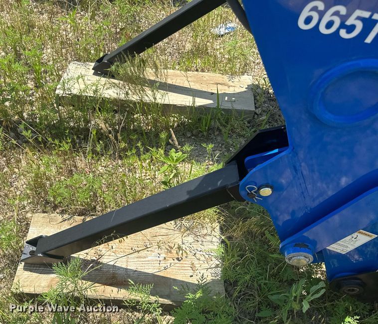 image for item DU7847 New holland 665Tl loader