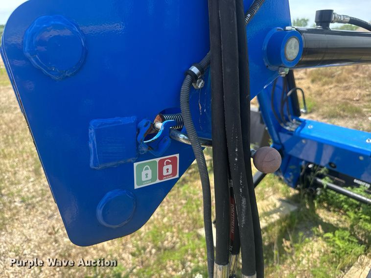 image for item DU7847 New holland 665Tl loader