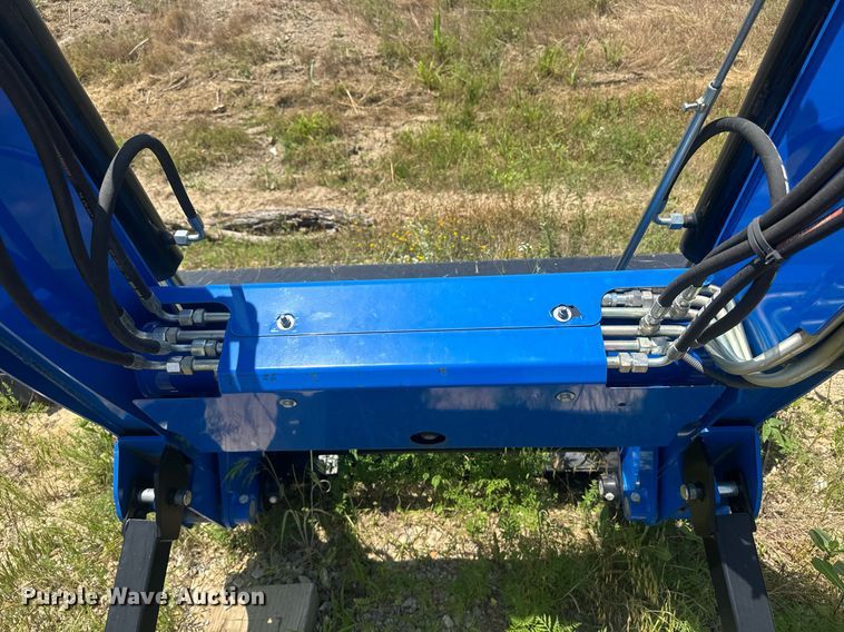 image for item DU7847 New holland 665Tl loader