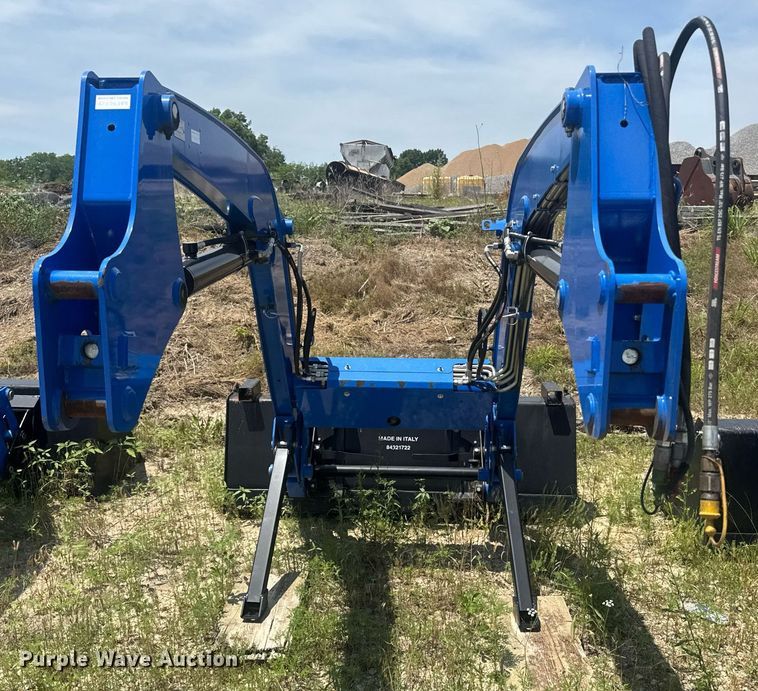 image for item DU7848 New holland 665TL loader