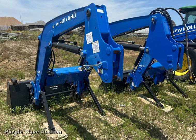 image for item DU7848 New holland 665TL loader