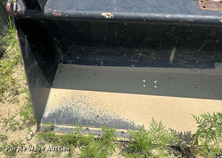 image for item DU7848 New holland 665TL loader