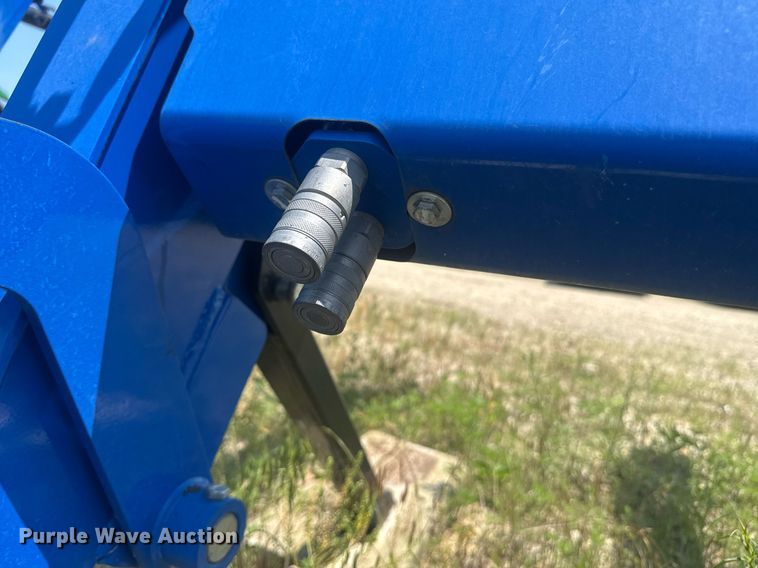 image for item DU7848 New holland 665TL loader