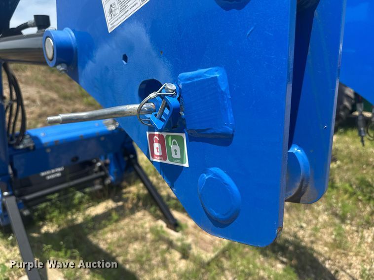 image for item DU7848 New holland 665TL loader