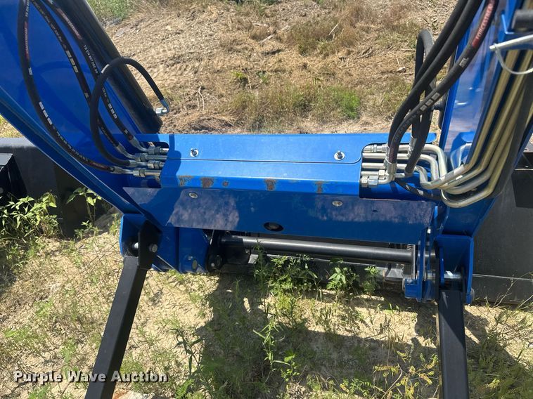 image for item DU7848 New holland 665TL loader