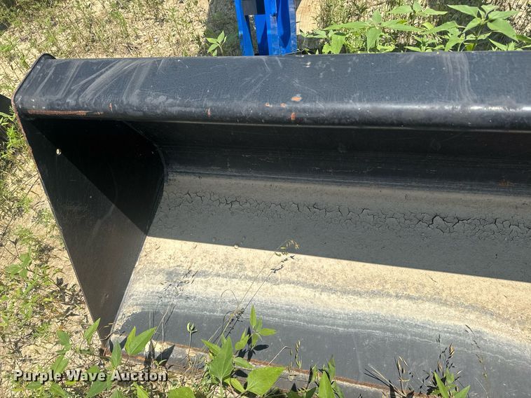 image for item DU7849 New holland 665TL loader