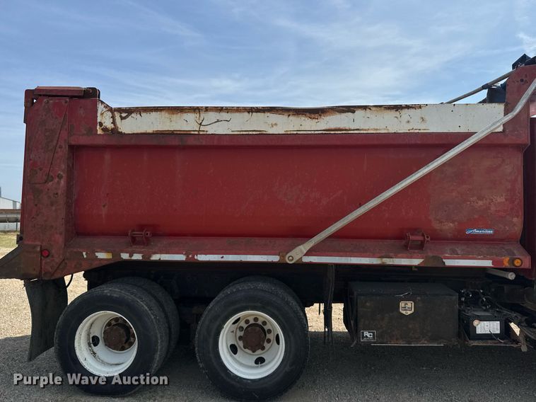 image for item DU7851 2008 International 7500 dump truck