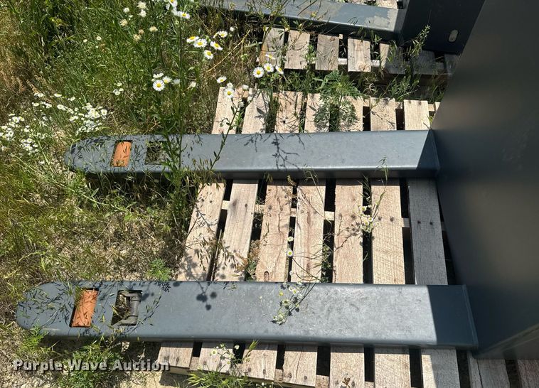 image for item DU7854 2020 Ballymore pallet jack