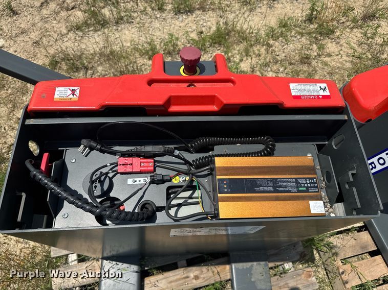 image for item DU7855 (2) Ballymore Bally Pal 40L pallet jacks