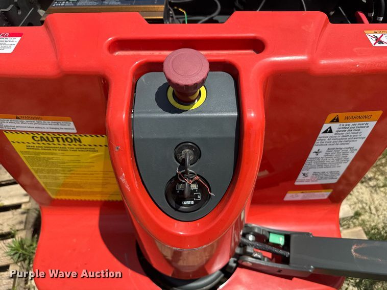 image for item DU7855 (2) Ballymore Bally Pal 40L pallet jacks