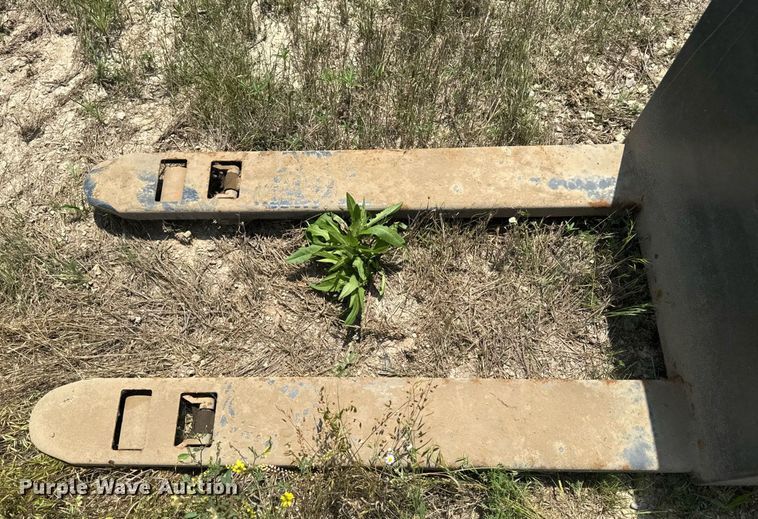 image for item DU7855 (2) Ballymore Bally Pal 40L pallet jacks