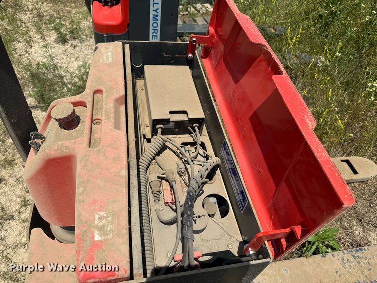 image for item DU7855 (2) Ballymore Bally Pal 40L pallet jacks