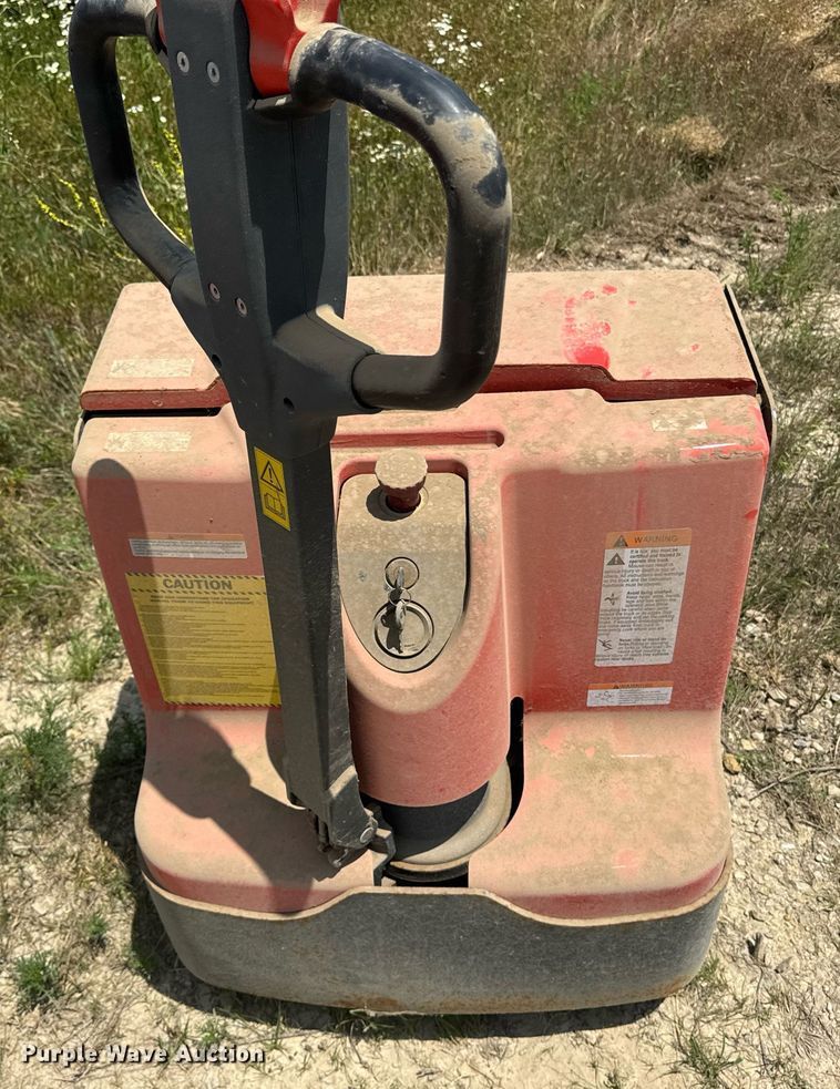 image for item DU7855 (2) Ballymore Bally Pal 40L pallet jacks