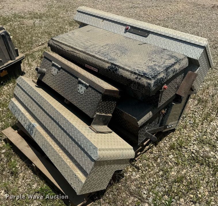 image for item DU7857 (6) toolboxes 