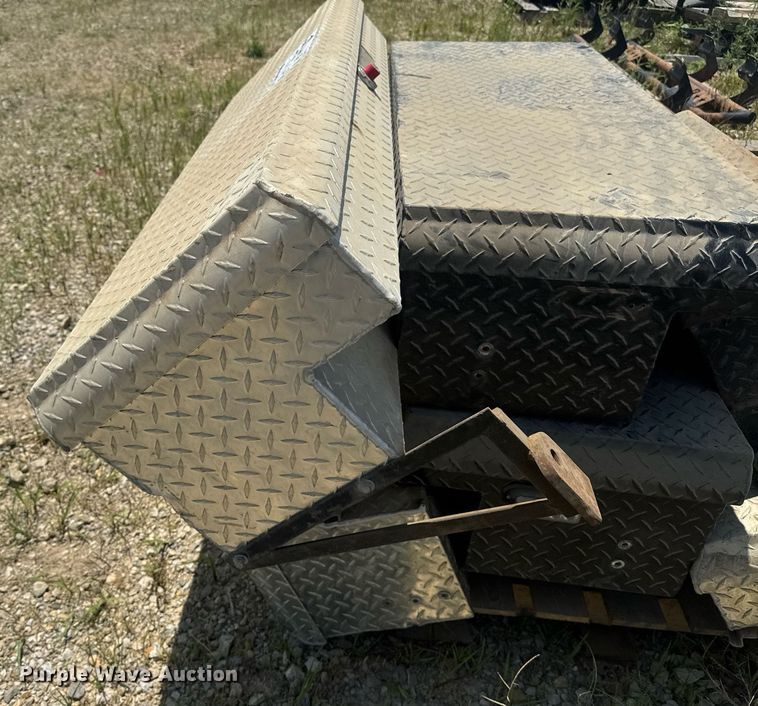 image for item DU7857 (6) toolboxes 