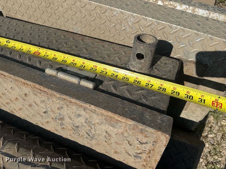 image for item DU7857 (6) toolboxes 