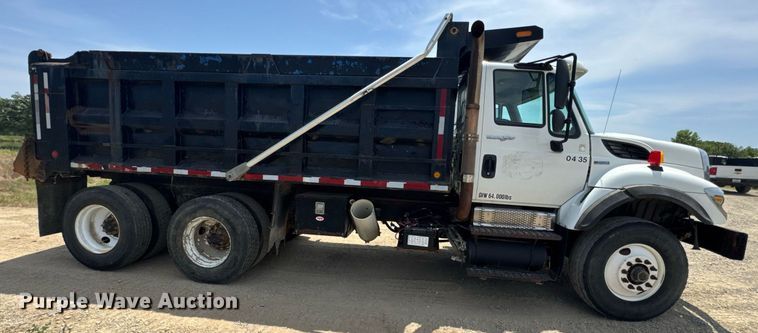 image for item DU7863 2008 International 7500 dump truck