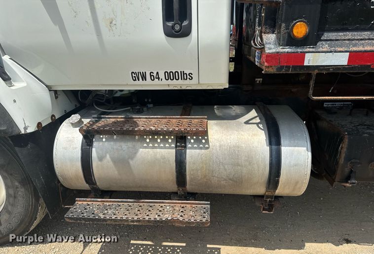 image for item DU7863 2008 International 7500 dump truck