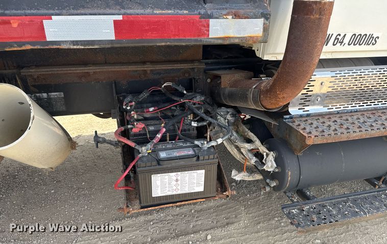 image for item DU7863 2008 International 7500 dump truck