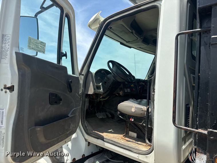 image for item DU7863 2008 International 7500 dump truck