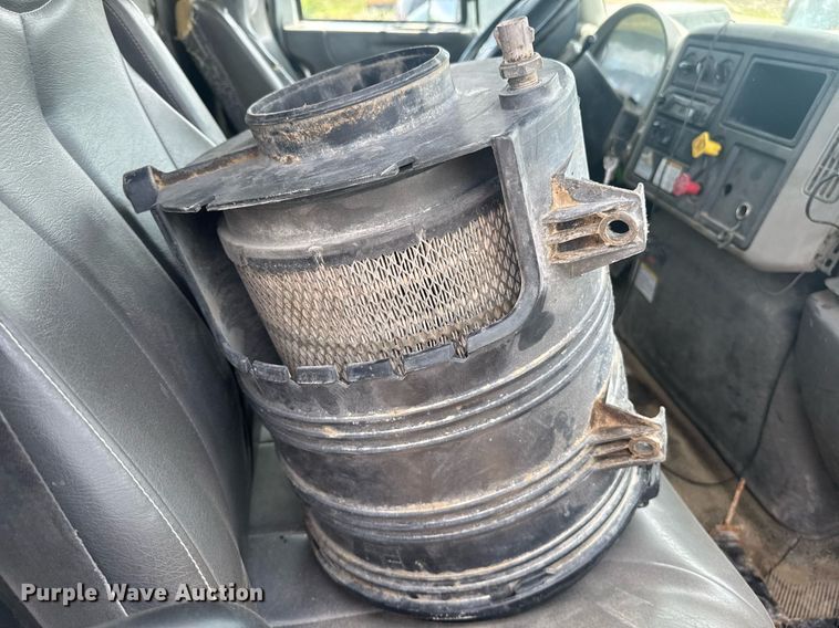 image for item DU7863 2008 International 7500 dump truck