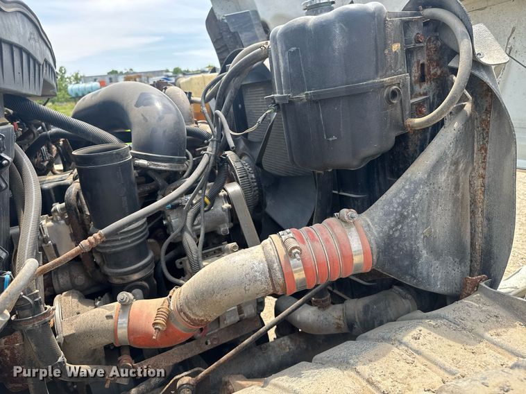 image for item DU7863 2008 International 7500 dump truck