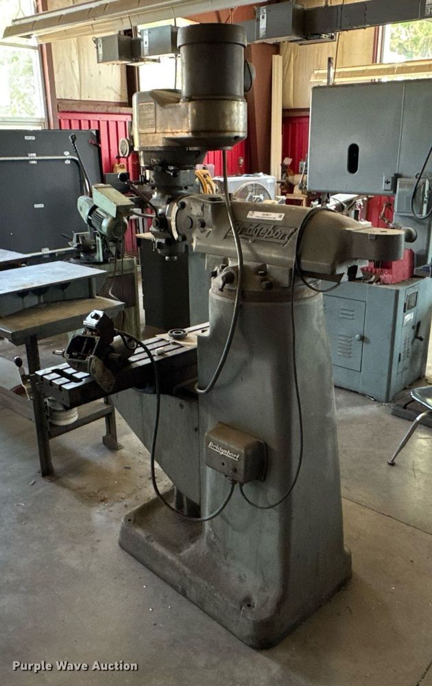 image for item DU9871 Bridgeport 143822 milling machine