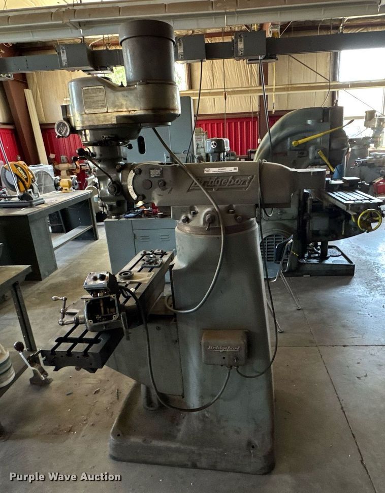 image for item DU9871 Bridgeport 143822 milling machine