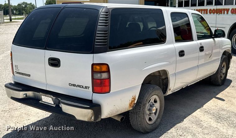 image for item DU9872 2001 Chevrolet Suburban 1500 SUV