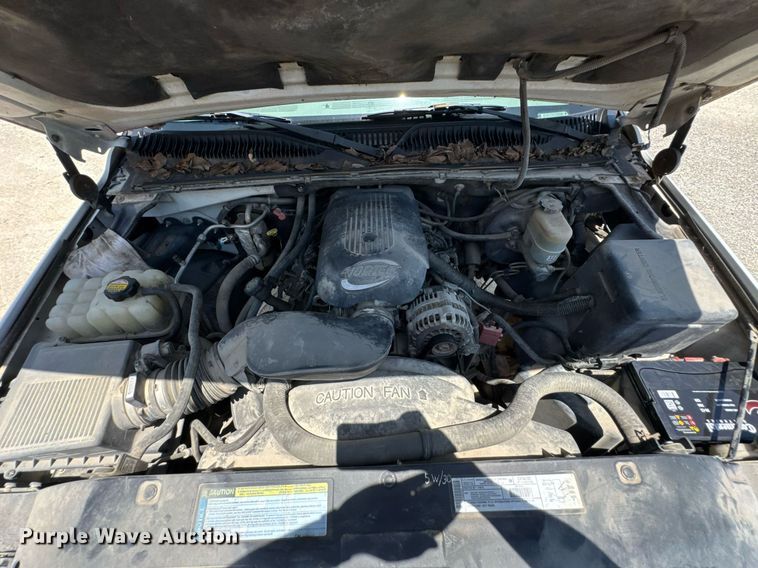 image for item DU9872 2001 Chevrolet Suburban 1500 SUV