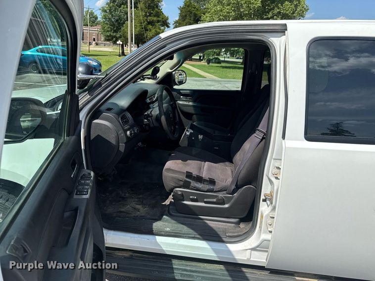 image for item DU9873 2014 Chevrolet Tahoe Police SUV