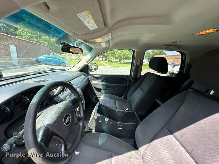 image for item DU9873 2014 Chevrolet Tahoe Police SUV