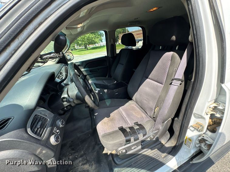 image for item DU9873 2014 Chevrolet Tahoe Police SUV