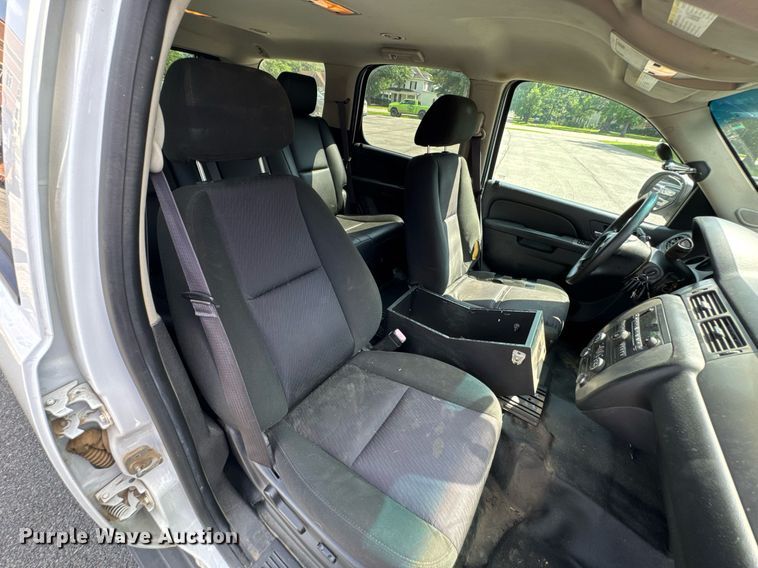 image for item DU9873 2014 Chevrolet Tahoe Police SUV