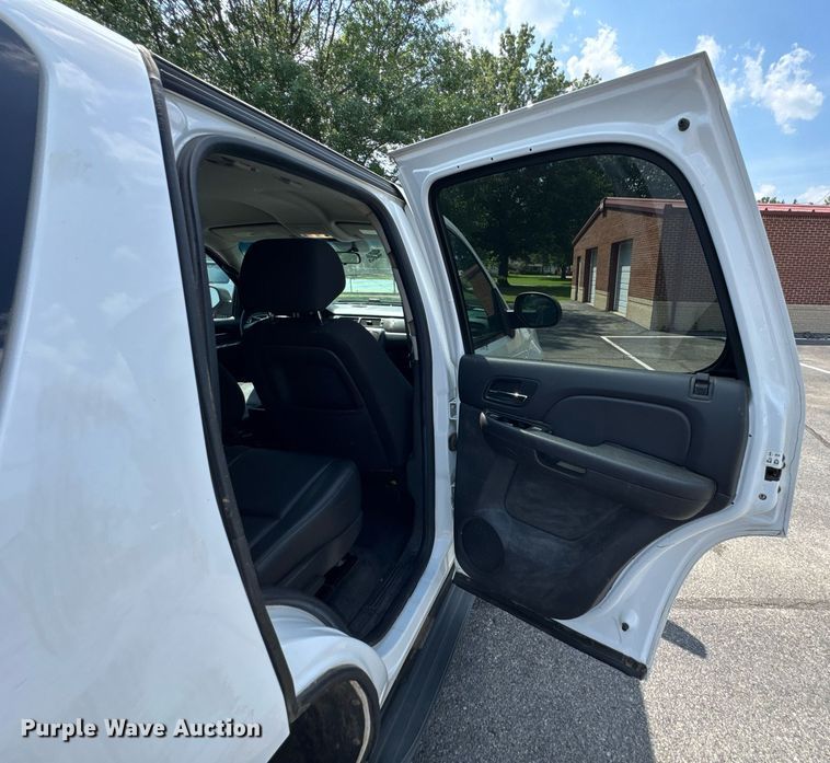 image for item DU9873 2014 Chevrolet Tahoe Police SUV