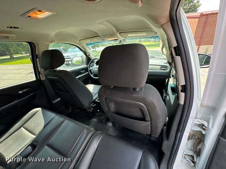 image for item DU9873 2014 Chevrolet Tahoe Police SUV