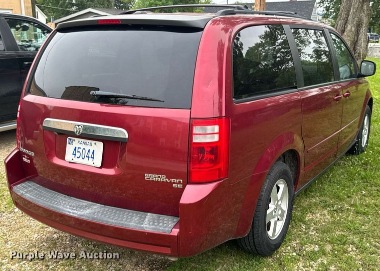 image for item DU9881 2010 Dodge Grand Caravan SE van