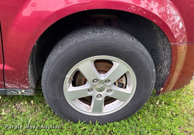 image for item DU9881 2010 Dodge Grand Caravan SE van